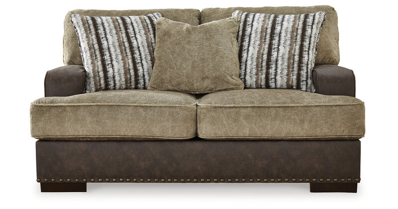 Alesbury Loveseat