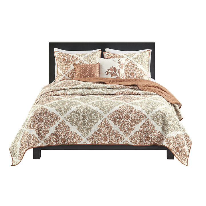 Gracie Mills Mitchell 6-Piece Reversible Quilt Set and Coordinating Throw Pillows