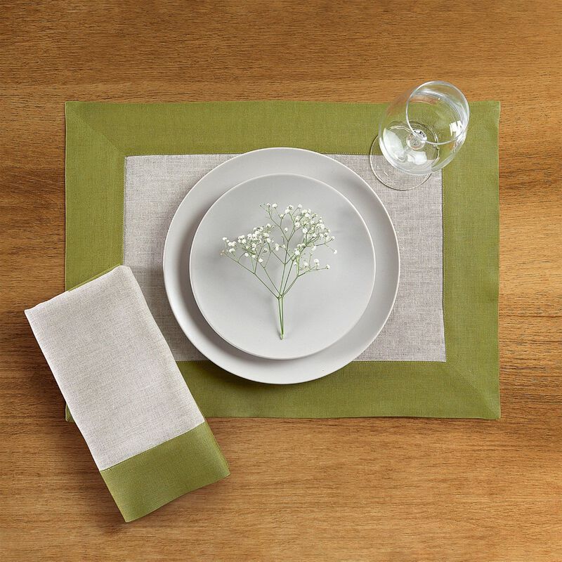 Solino Home Contempo 100% Linen Placemats &ndash; Set of 4, 14 x 19 in, Machine Washable, Holiday and Everyday Dining