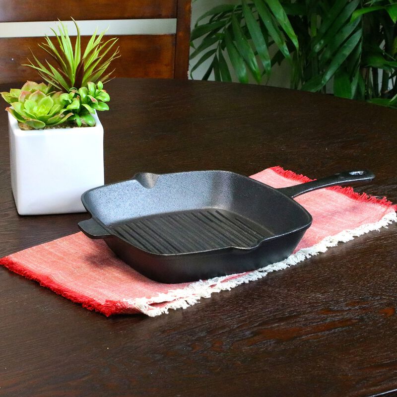General Store Addlestone 10 inch Square Preseasoned Cast Iron Grill Pan