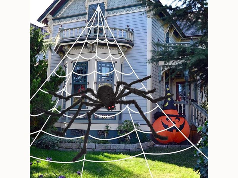200" Giant Spider Web with 59" Posable Spider &ndash; Triangular Halloween Yard D&eacute;cor for Indoor/Outdoor Haunted Displays image number 2