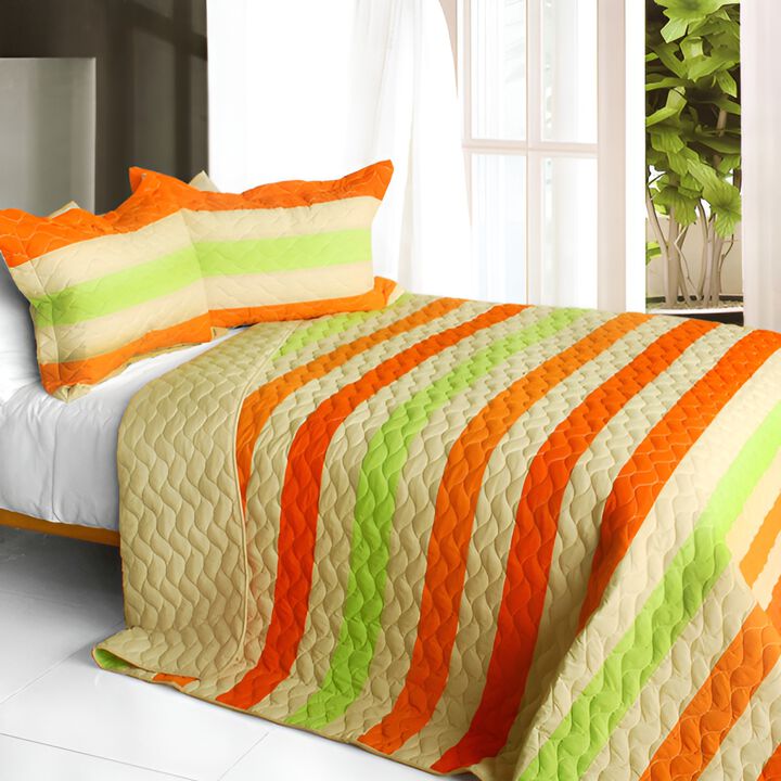Queen Size 3-Piece Patchwork Quilt Set with Matching Pillow Shams
