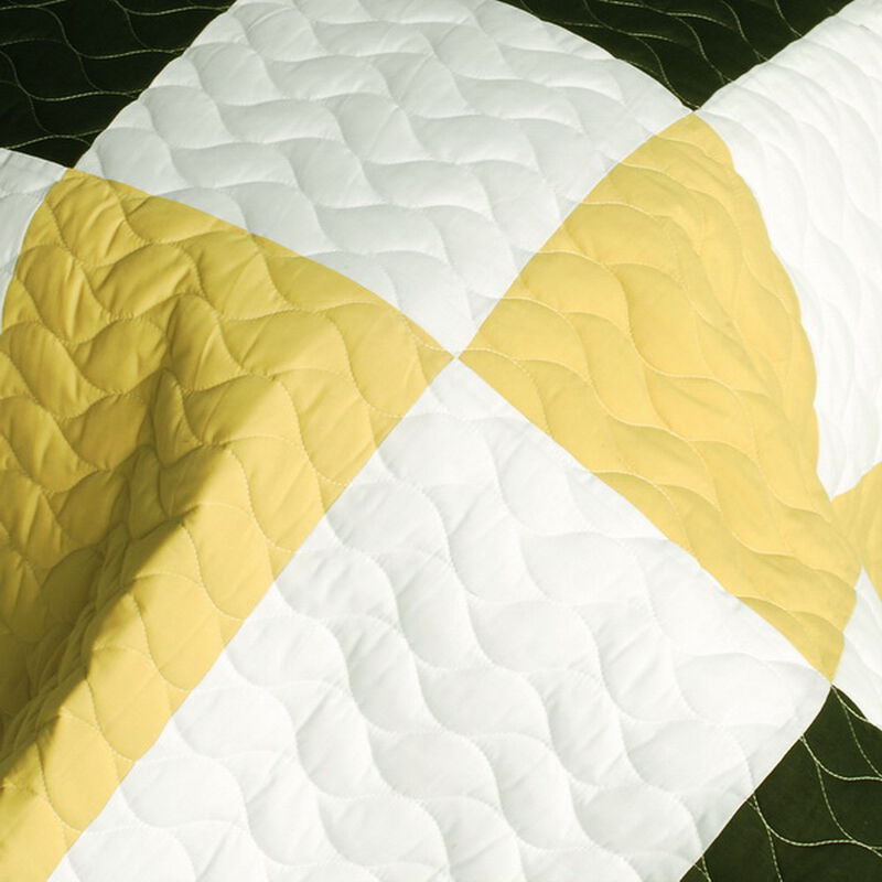 3 Piece Vermicelli Quilted Patchwork Quilt Set Night Lights Bedroom Bedding image number 2