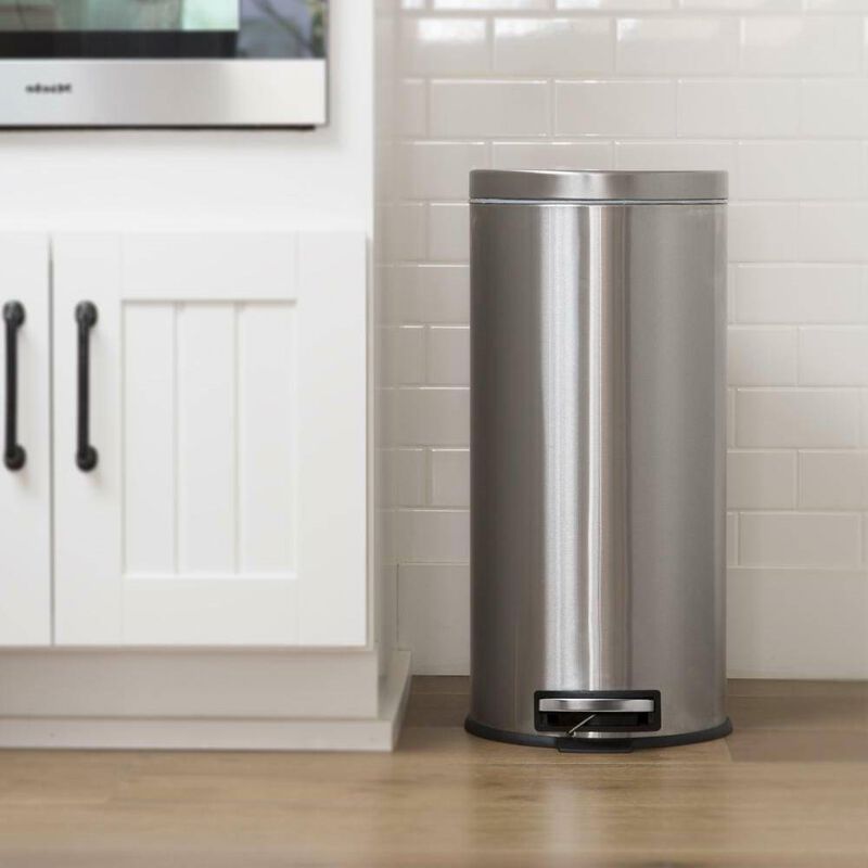 8 Gallon Round Stainless Steel Step Trash Can Kitchen Bathroom Home Office