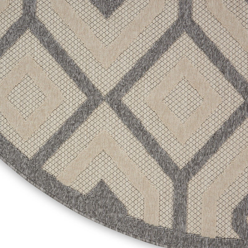 HomeRoots 8' Cream And Gray Round Geometric Indoor Outdoor Area Rug image number 4
