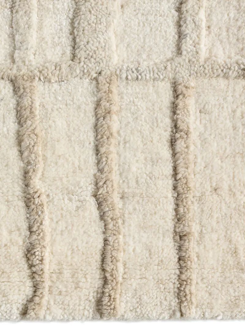 Omara Yamina Sandshell 9' x 12' Rug image number 3