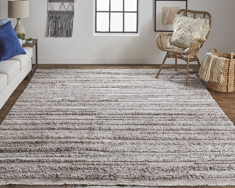 Alden 8637F Taupe/Ivory/Red 4' x 6' Rug
