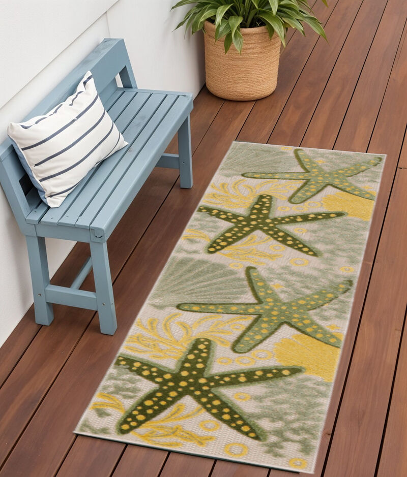 HomeRoots 6' Green And Yellow Starfish Indoor Outdoor Runner Rug image number 1