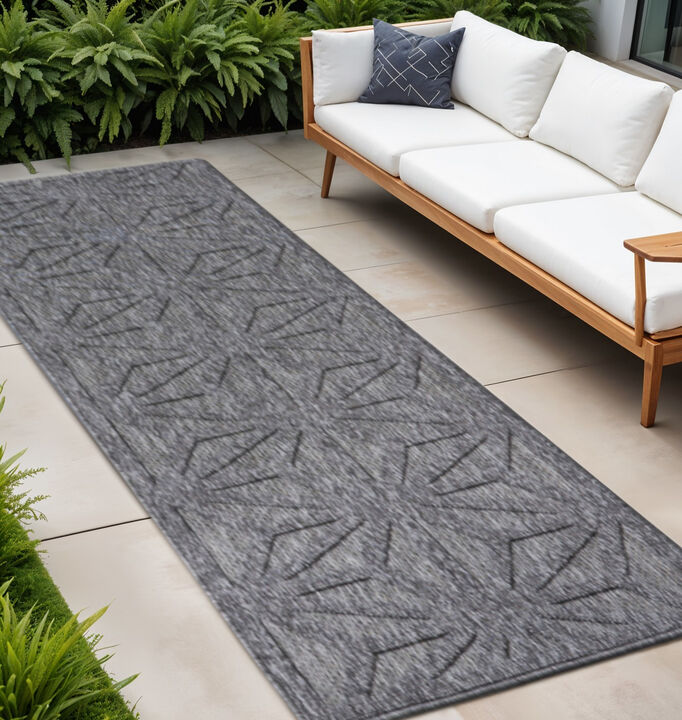 HomeRoots Geometric Indoor Outdoor Runner Rug