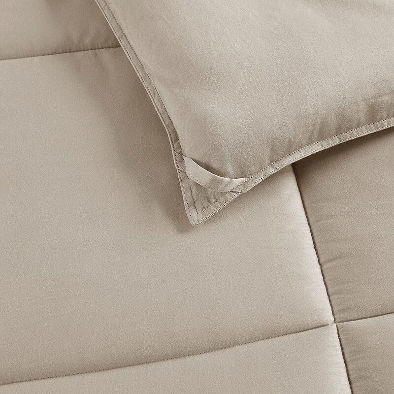 Gracie Mills Monica 300 Thread Count Cotton Shell Luxury Down Alternative Comforter