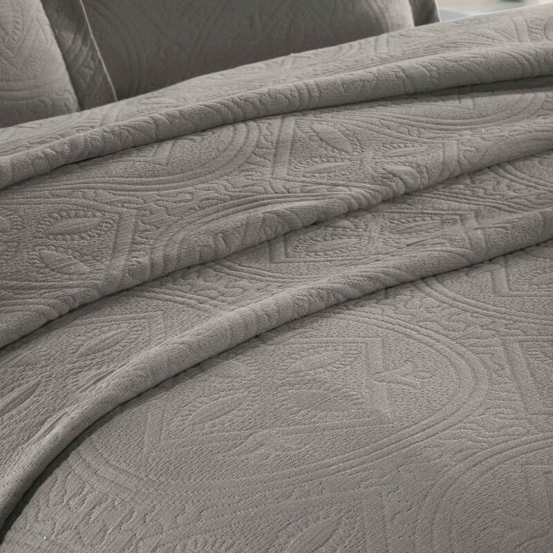 Lightweight Cotton Bedspread Set 3-Piece, Celtic Circle Patterned Matelasse image number 2