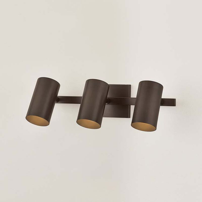 Rueben Bath And Vanity image number 9