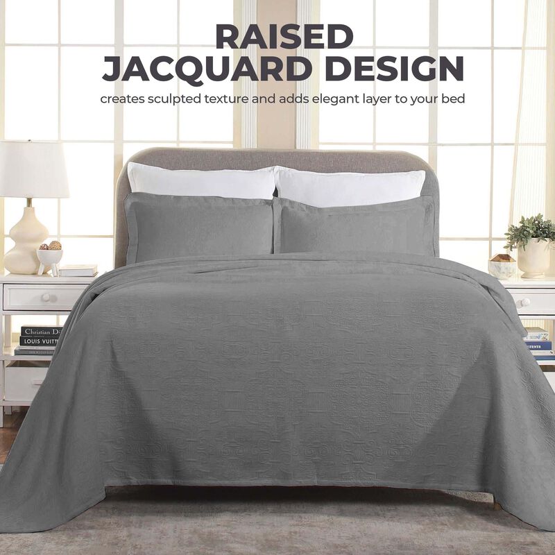 Medallion Pattern Cotton Jacquard Bedspread Set for Full Bedroom Update image number 3