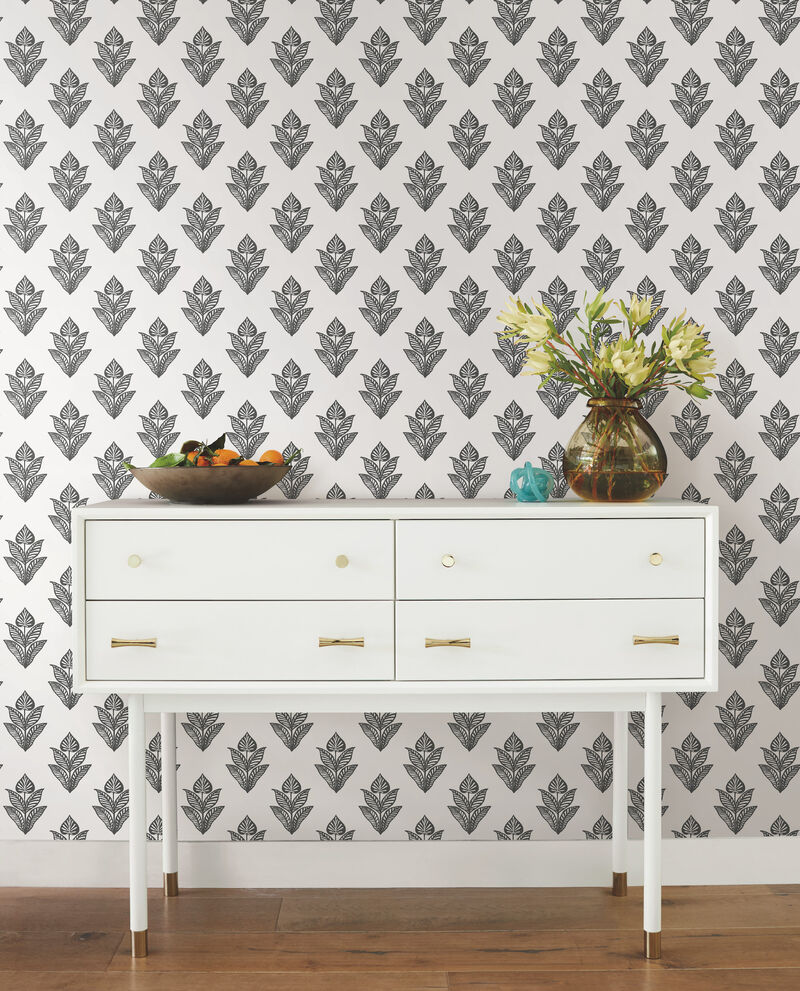 Lotus Motif Black & White Wallpaper image number 2