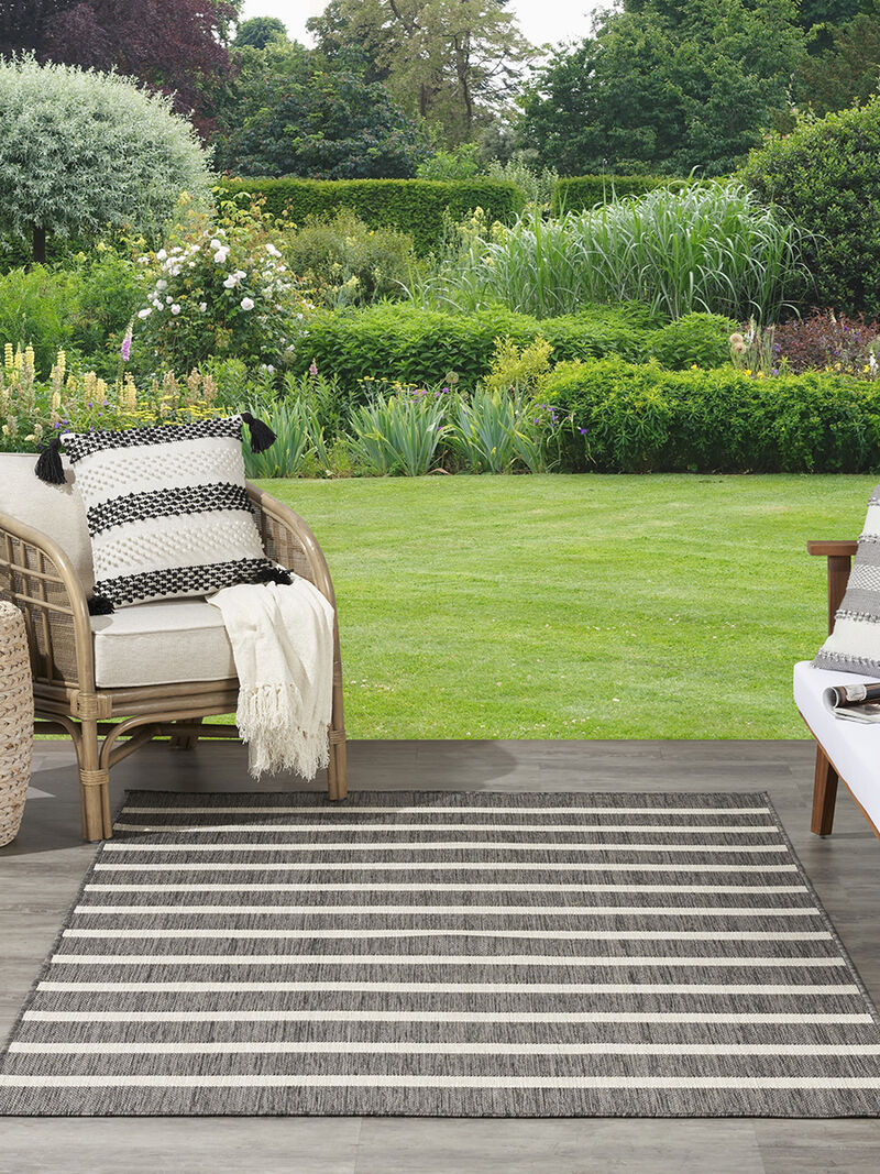 Positano POS03 Charcoal/Ivory 5' x 7' Rug image number 1
