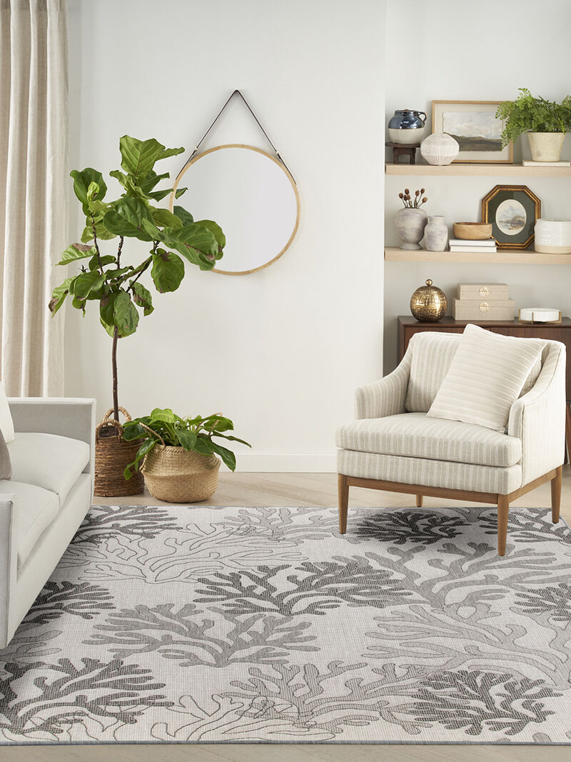 Garden Oasis GOA05 Gray 9' x 12' Rug