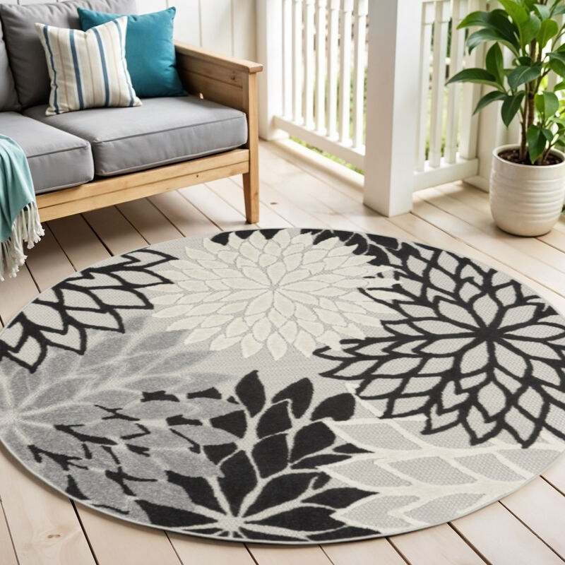 HomeRoots 4' Black And White Round Floral Indoor Outdoor Area Rug image number 1
