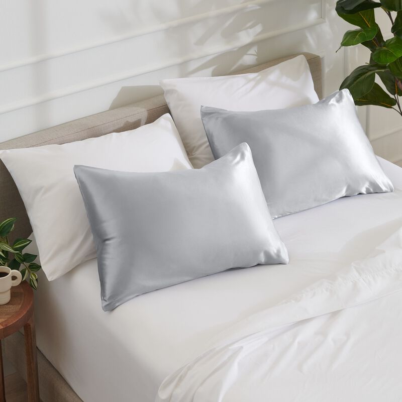 Satin Pillowcase Set for Hair and Skin image number 4