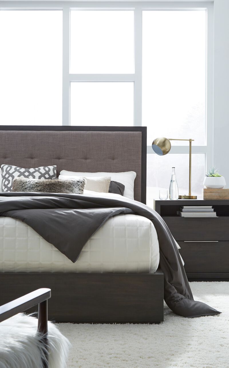 Oxford Full-Size Platform Bed