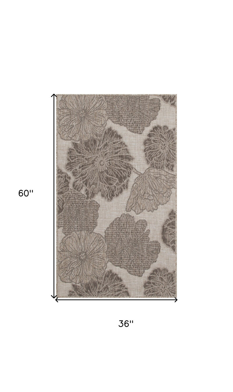 HomeRoots Floral Indoor Outdoor Area Rug image number 5