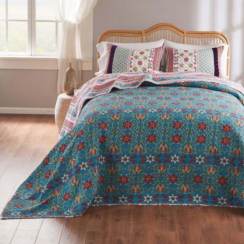 Greenland Home Fashions Thalia Cotton Boho-Style Bedspread Set - Jumbo Sized Reversible Quilt Set