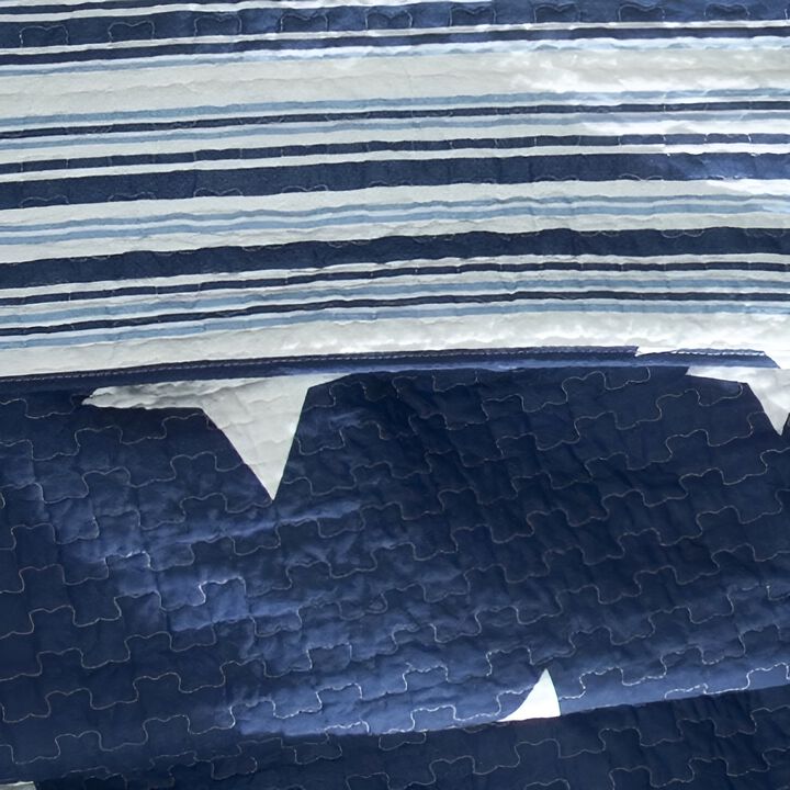Patriotic Stars & Stripes Bedspread Set – Night Sky Quilt with Shams