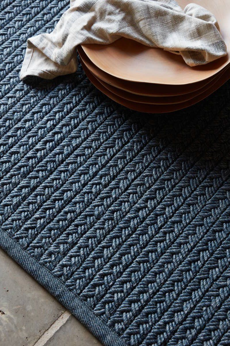 Nirvana Premium Iver Blue 8'10" x 11'9" Rug image number 4