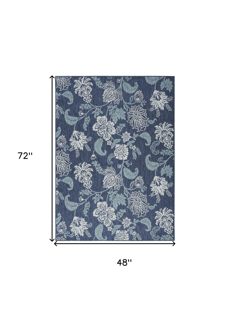 HomeRoots Floral Indoor Outdoor Area Rug image number 4