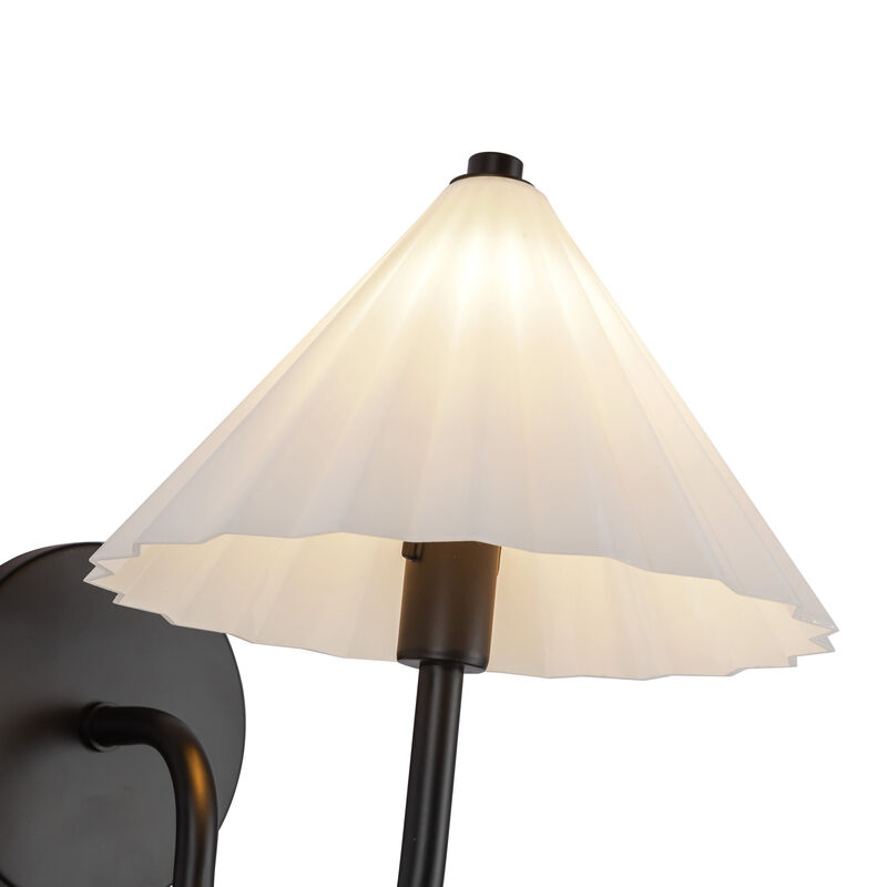 Serena 8-in Socket Damp-Rated Wall/Vanity Light image number 5