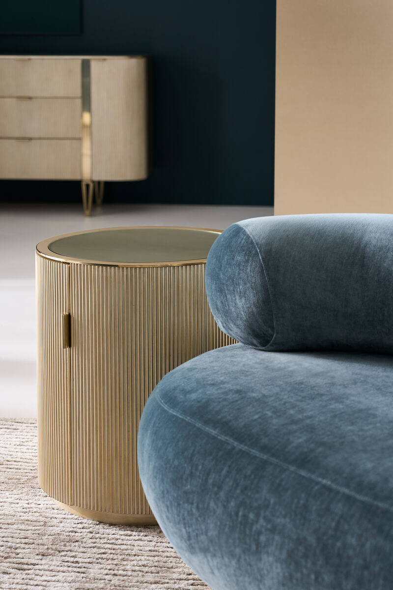 Love Oracle Round End Table