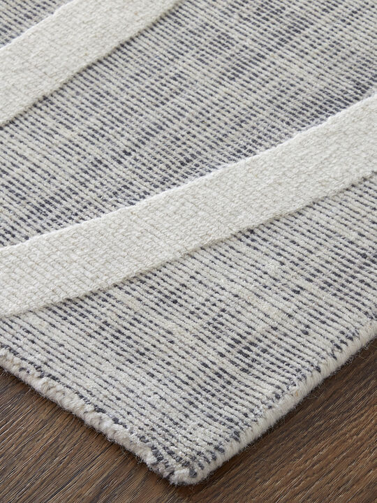 Peconic T8009 Ivory/Black 8' x 10' Rug