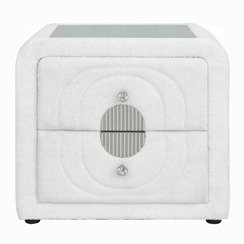Queen Size Bedroom Set, White Finish, 3-Piece Set with Bed and Two Nightstands image number 6