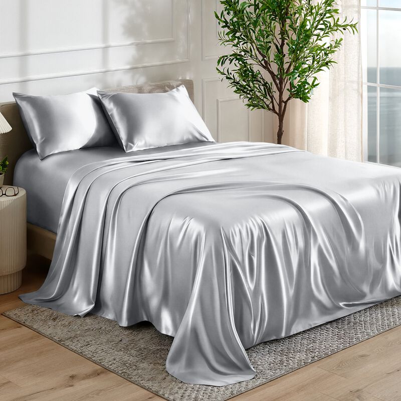Silky-Smooth Satin Sheet Set image number 4