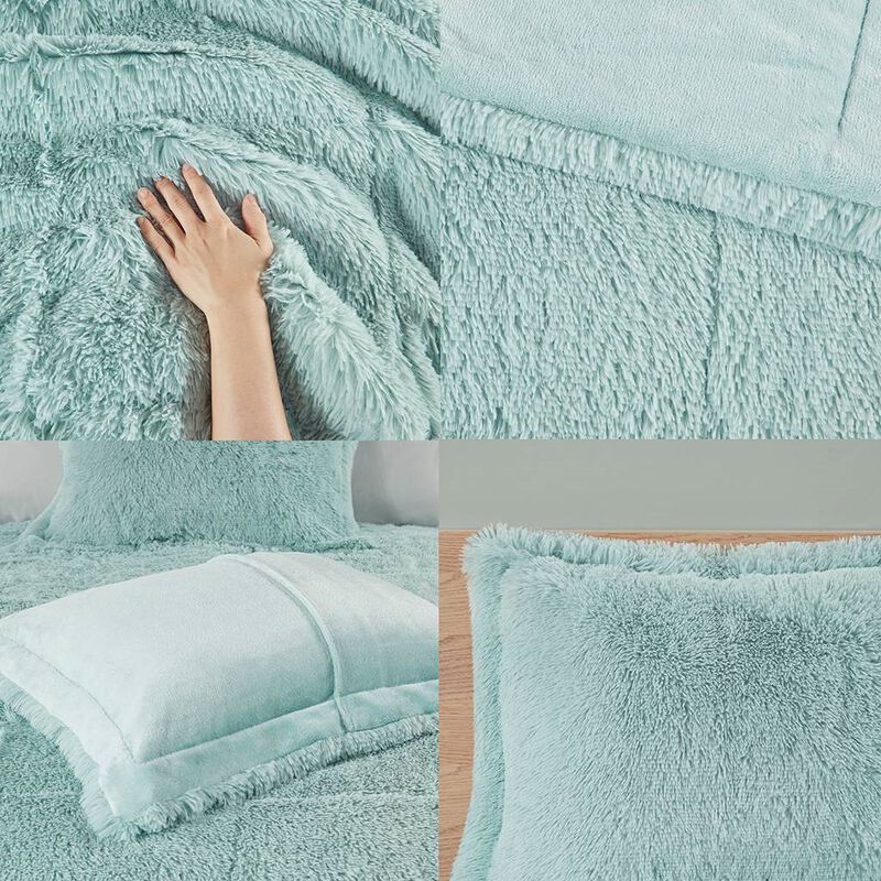 Twin/Twin XL Soft Sherpa Faux Fur 2 Piece Comforter Set in Light