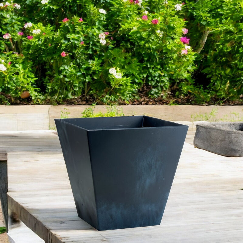 Contemporary Square Planter in Plastic for Modern Outdoor and Indoor Use