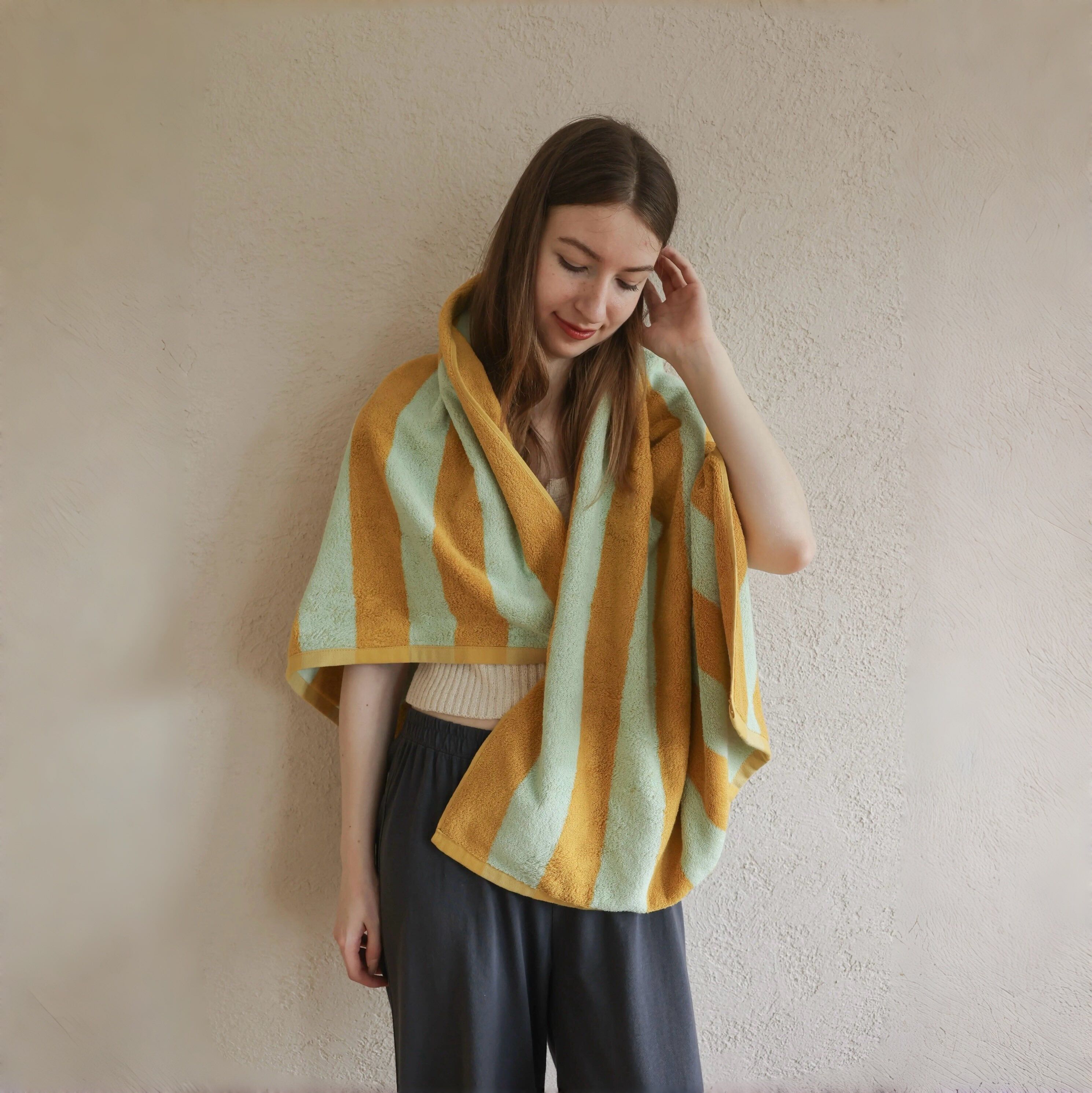Ado Zipangu Scarf Towel ② Dopamine Cabana Stripe Cotton Towel Set of 2 with Matching Bath
