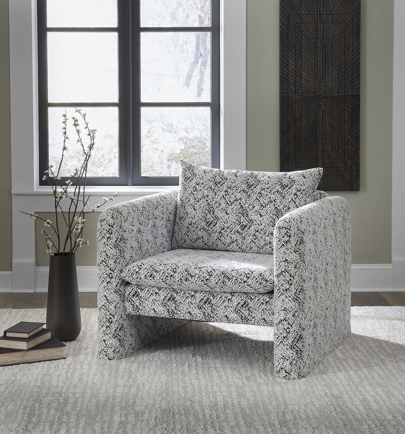 Kenbell Accent Chair image number 1