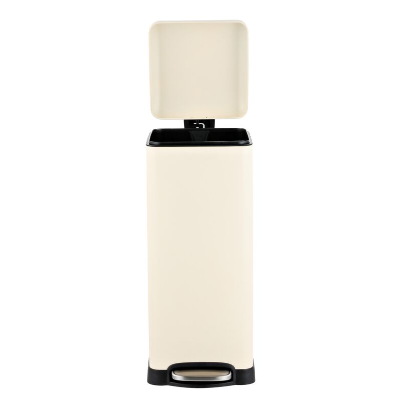 Betty Retro 8-Gallon Step-Open Trash Can
