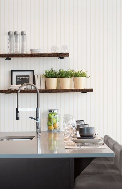 Smart Stripes 3 Napkin Stripe Red Wallpaper G68070