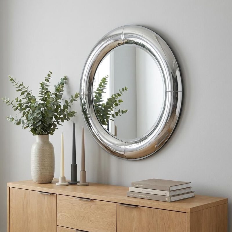 HomeRoots 32" Silver Round Curved Frame Accent Mirror image number 1