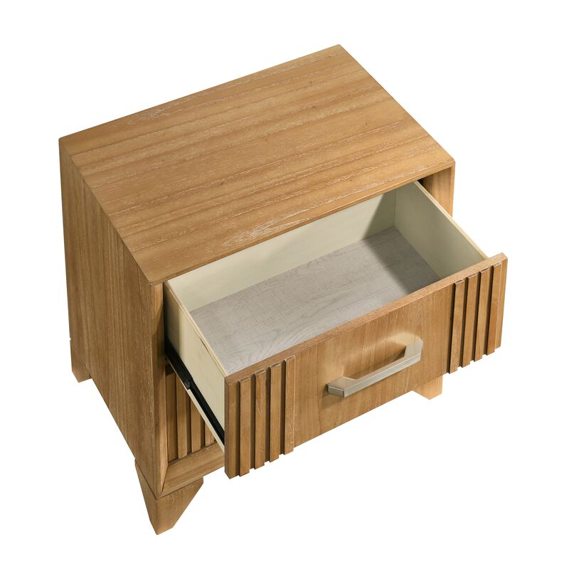 Elvarissiq 2-Drawer Nightstand image number 6