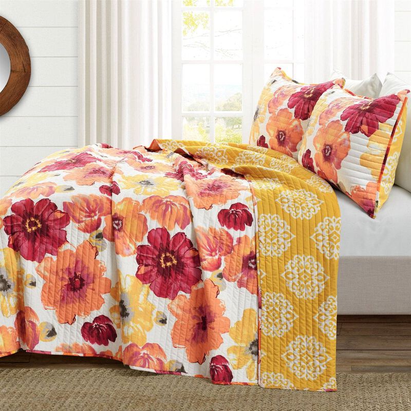 Soft Flowers Quilt Set Lightweight Microfiber Bedding for Comfortable Sleep