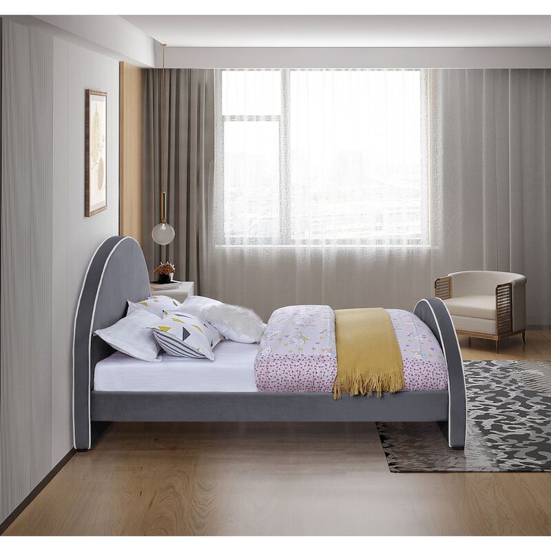 Meridian Furniture Brody Grey Velvet Queen Bed