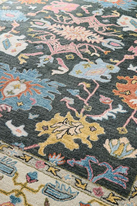 Springfield 8A47F Gray 5' x 8' Rug