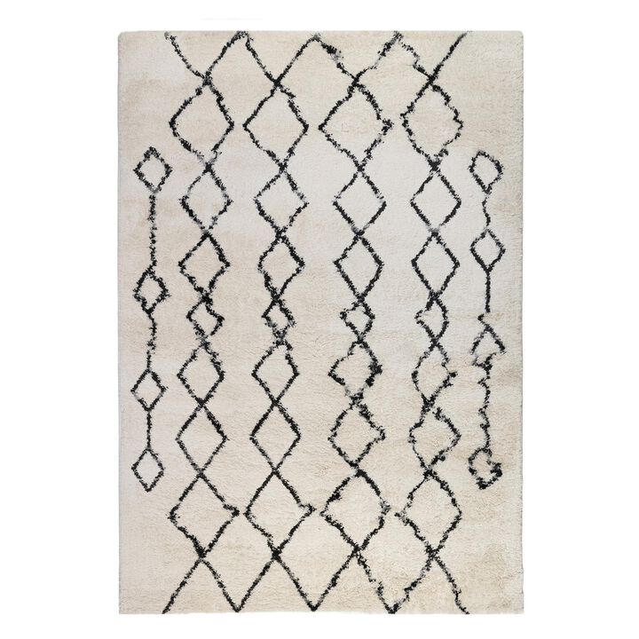 HomeRoots Geometric Shag Area Rug