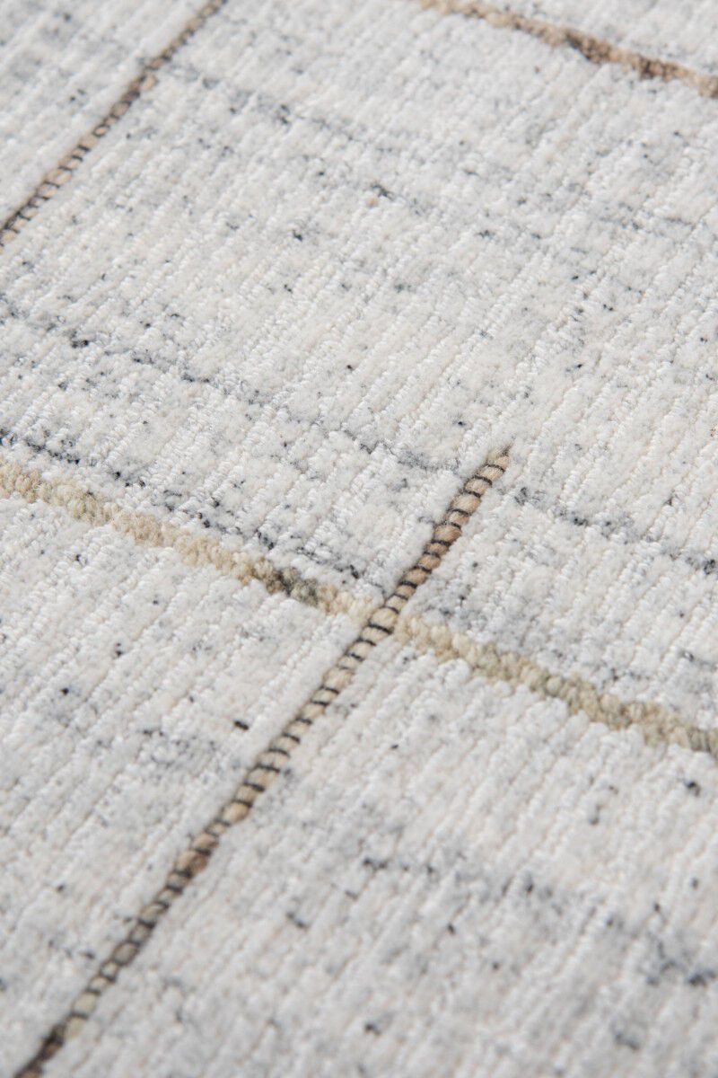 Kiki KIK693 3' x 10' Runner Rug image number 8