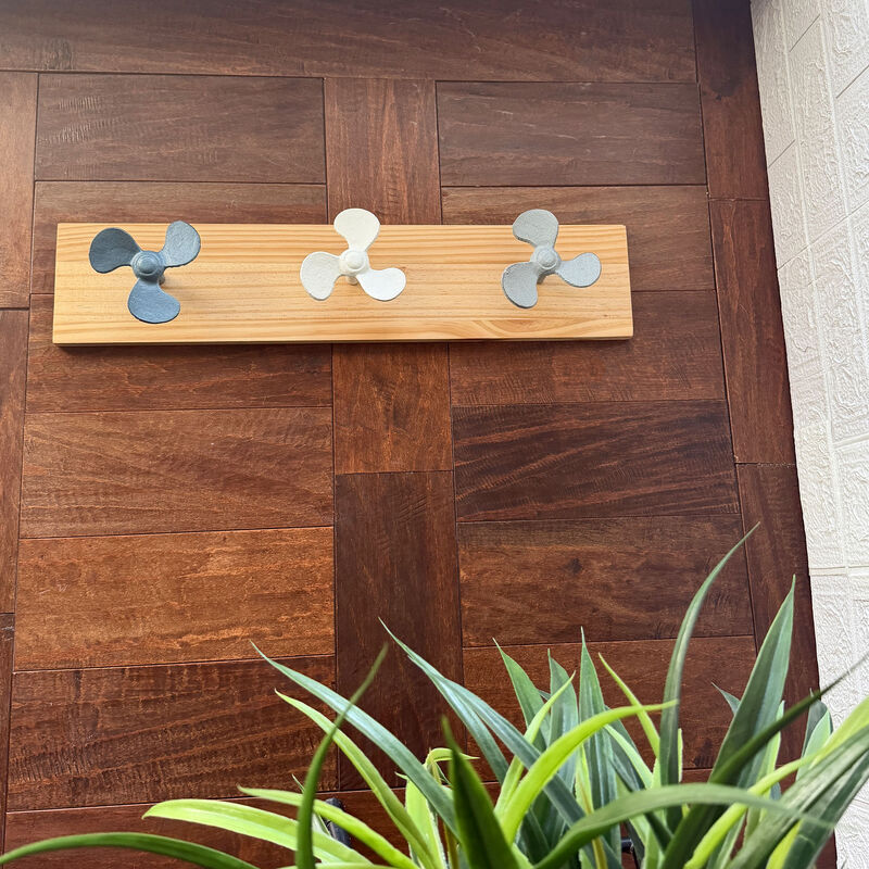 Zeckos 24 Inch Boat Propeller Wall Hooks Rack on Natural Wood Board, Nautical Multicolor Metal and Wood Wall Mounted Coat and Towel Hook Rail for Entryway, Bathroom, Coastal Spaces image number 6
