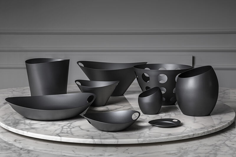 Atmosfera Saturno Medium Tray in Vulcan Grey