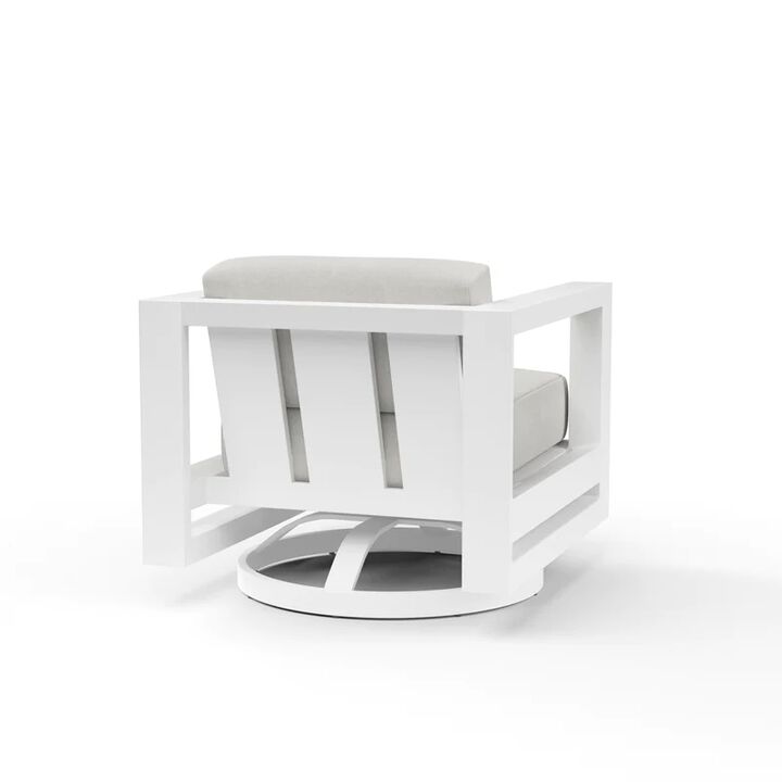 Newport Swivel Club in Cast Silver, No Welt