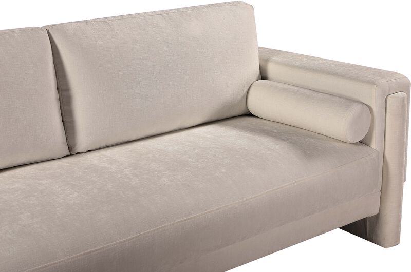 Meridian Furniture Madeline Beige Chenille Fabric Sofa image number 8